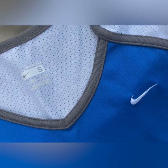 Nike Fit Dry Blue & White Mesh Short-sleeve Tee - S - Picture 2 of 6